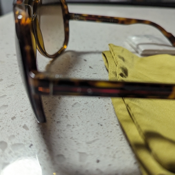 Unisex Gucci 63mm Sunglasses - Picture 10 of 10